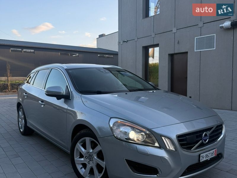 Універсал Volvo V60 2013 в Луцьку