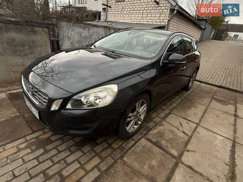Універсал Volvo V60 2012 в Вараші
