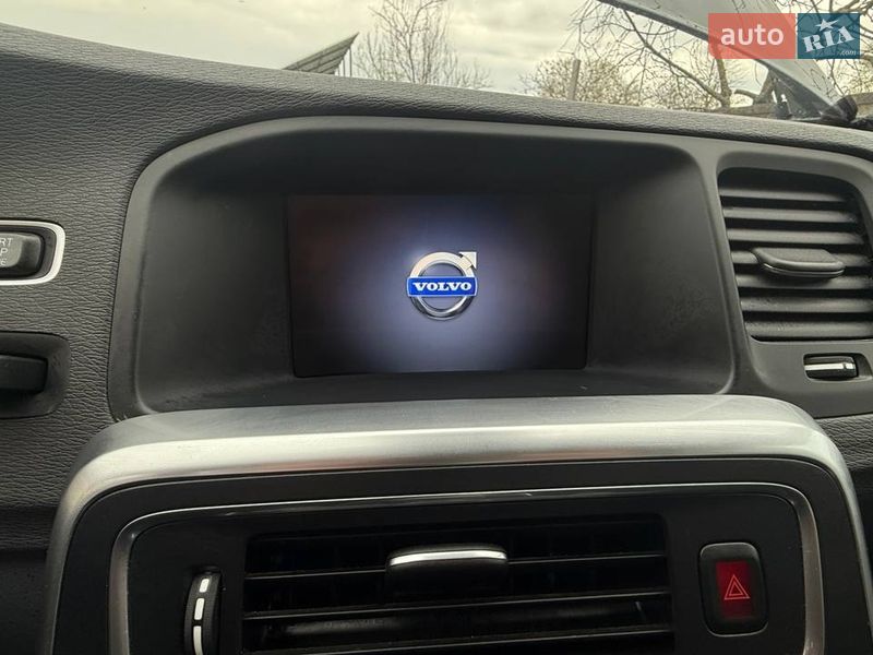 Універсал Volvo V60 2012 в Вараші