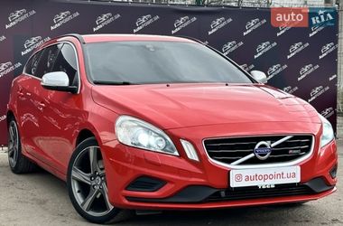 Універсал Volvo V60 2012 в Сумах
