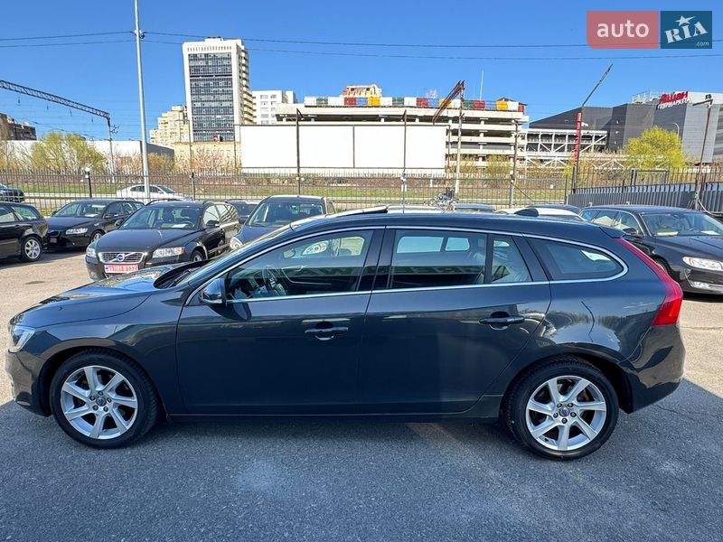 Універсал Volvo V60 2014 в Києві