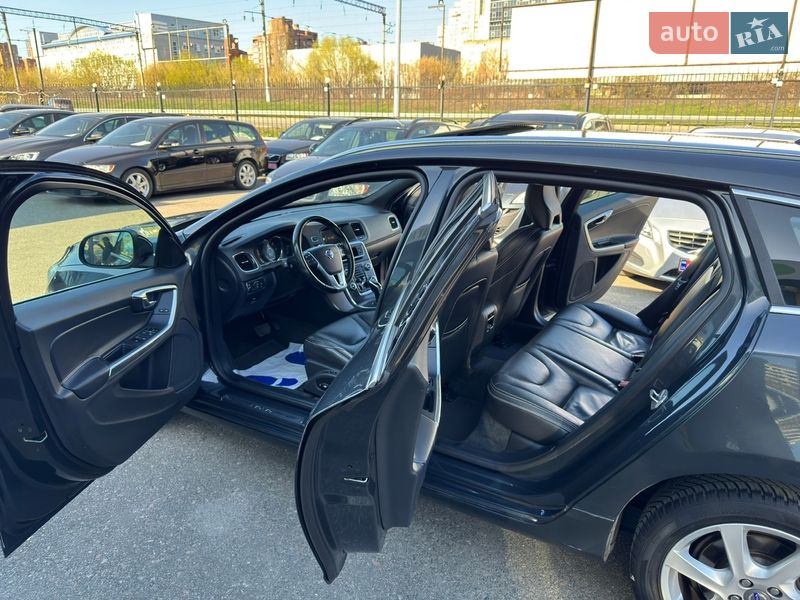 Універсал Volvo V60 2014 в Києві