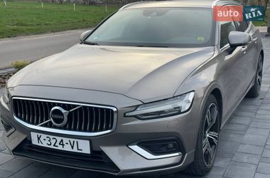 Універсал Volvo V60 2021 в Дубні