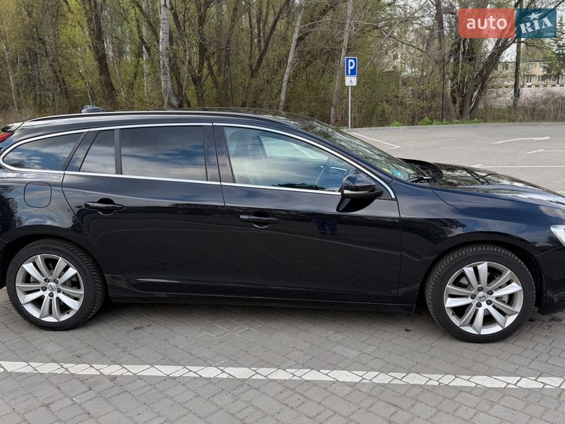 Універсал Volvo V60 2014 в Щасливе