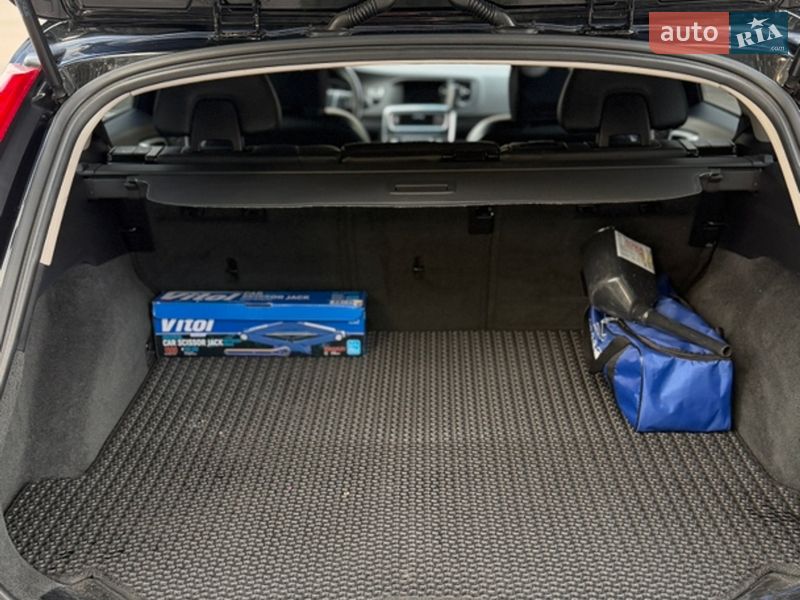 Універсал Volvo V60 2014 в Щасливе