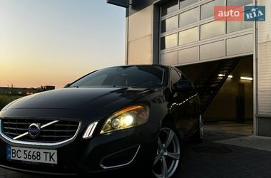 Универсал Volvo V60 2011 в Львове