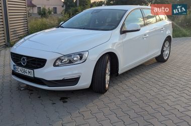 Універсал Volvo V60 2016 в Радехові