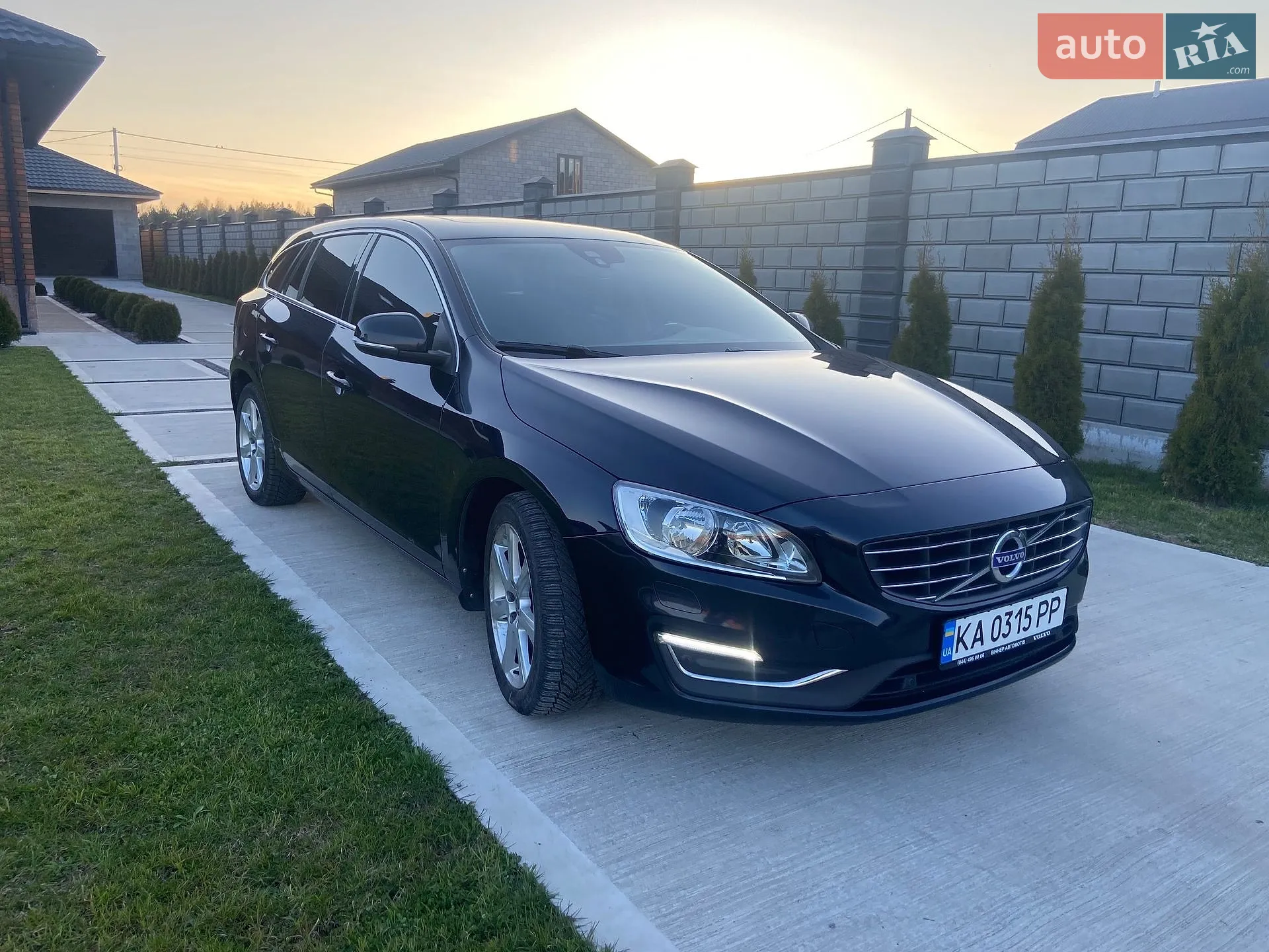 2017 Volvo V60 - мініатюра 5