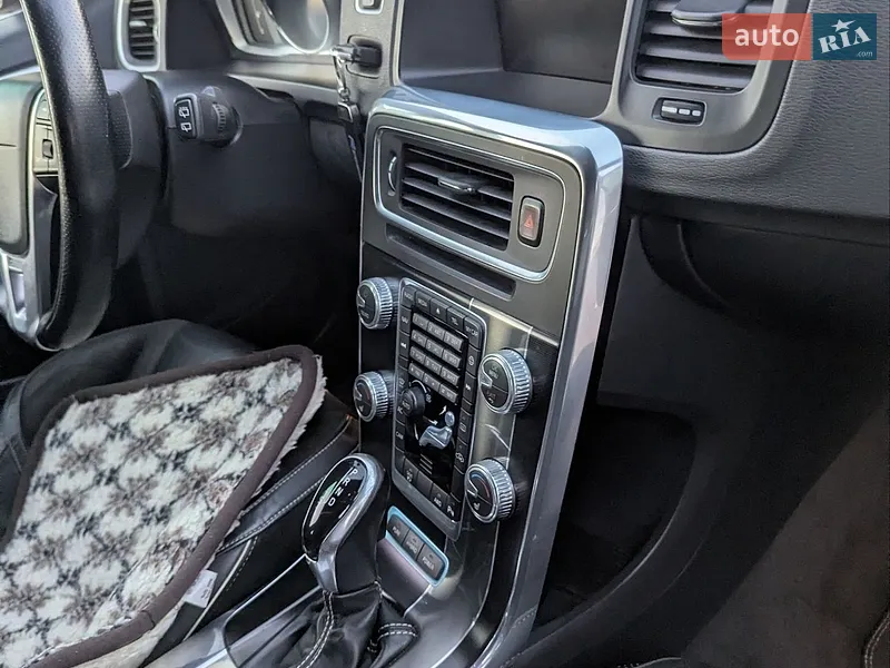Volvo V60 2014 VIN YV1GWAA50F1224512 фото оголошення 29 з 126