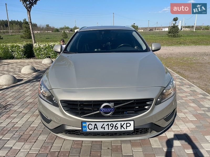 Универсал Volvo V60 2016 в Смеле
