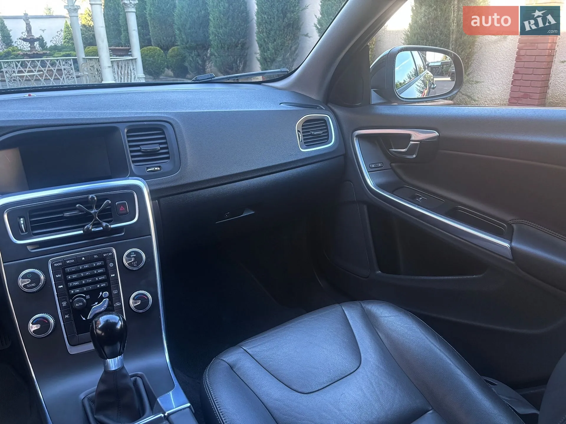 2015 Volvo V60 - мініатюра 122
