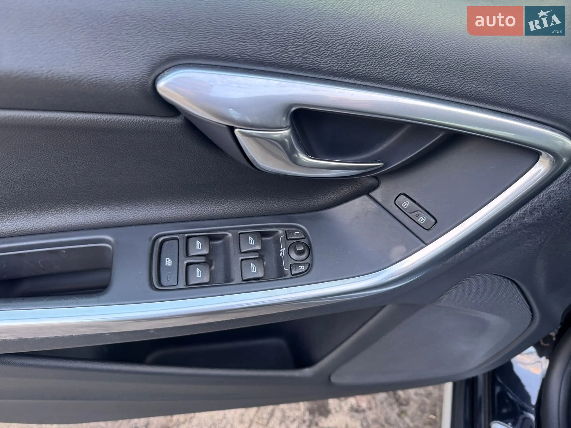 2015 Volvo V60 - мініатюра 26