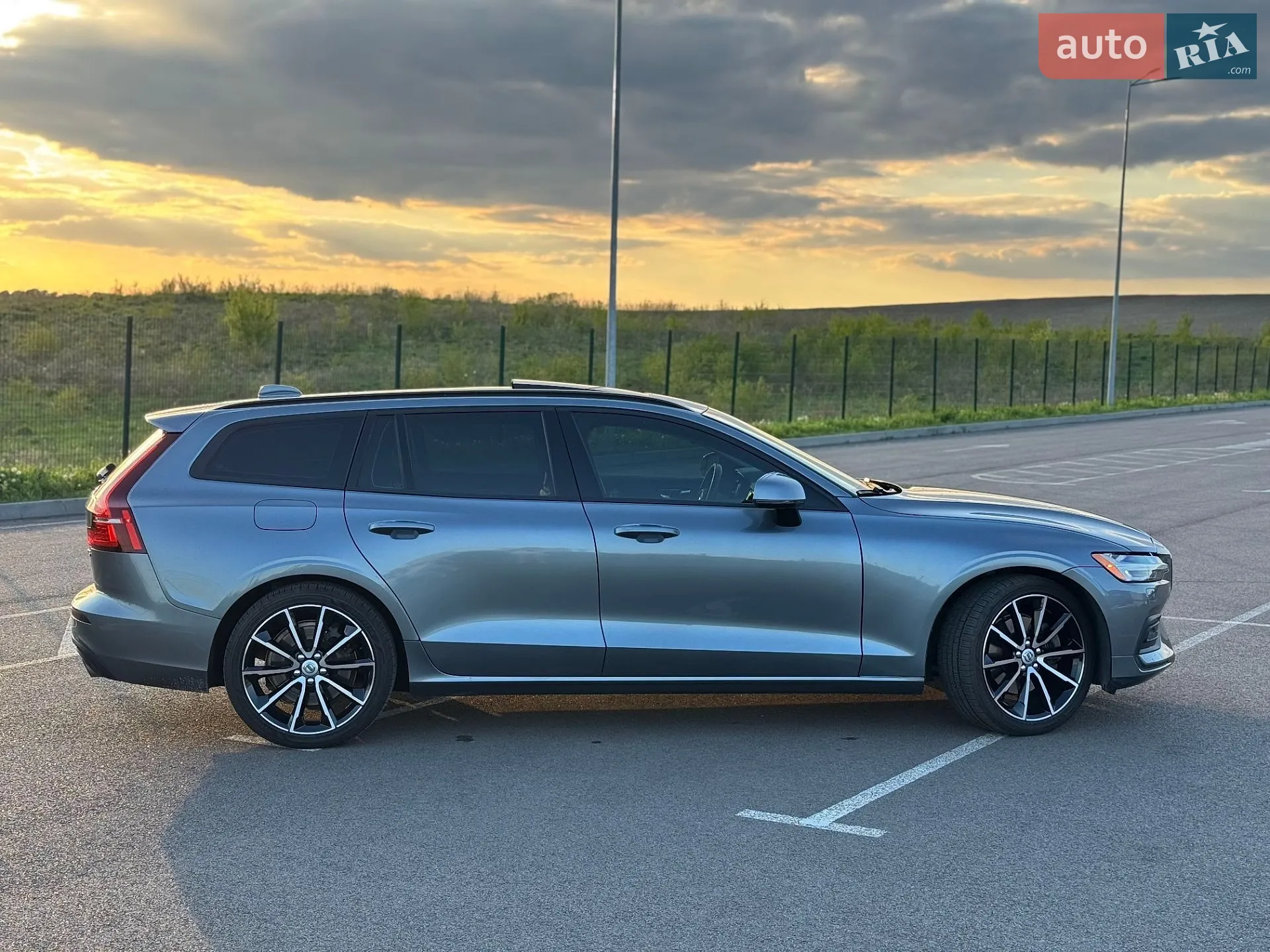 2019 Volvo V60 - мініатюра 7