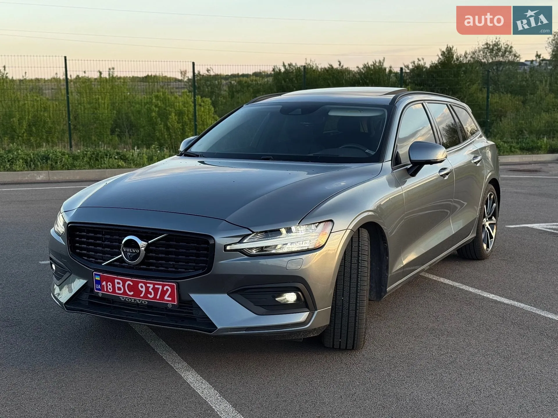 2019 Volvo V60 - мініатюра 3