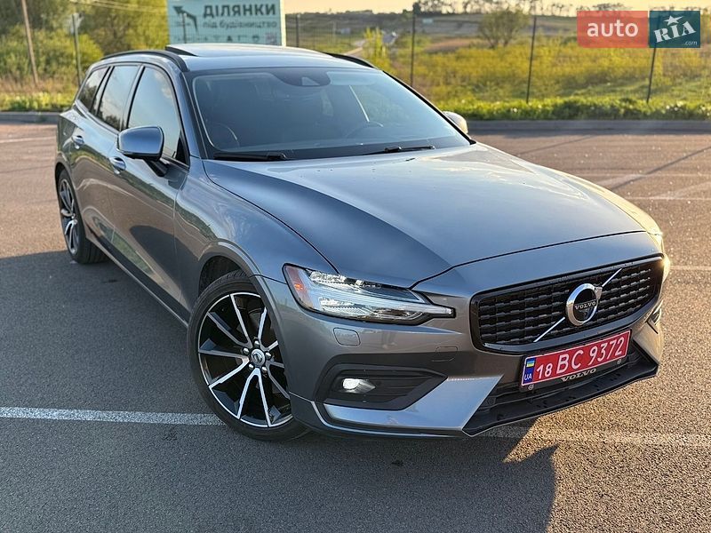 Универсал Volvo V60 2019 в Ровно
