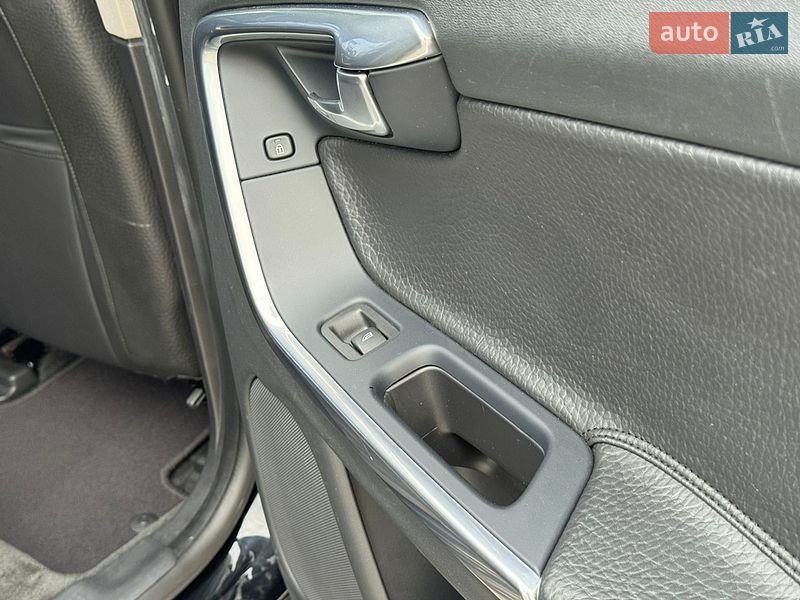 Универсал Volvo V60 2013 в Радивилове фото 37 Универсал Volvo V60 2013 в Радивилове