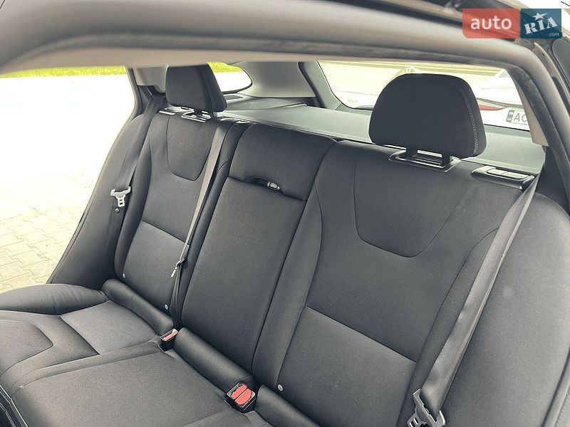 Универсал Volvo V60 2015 в Луцке
