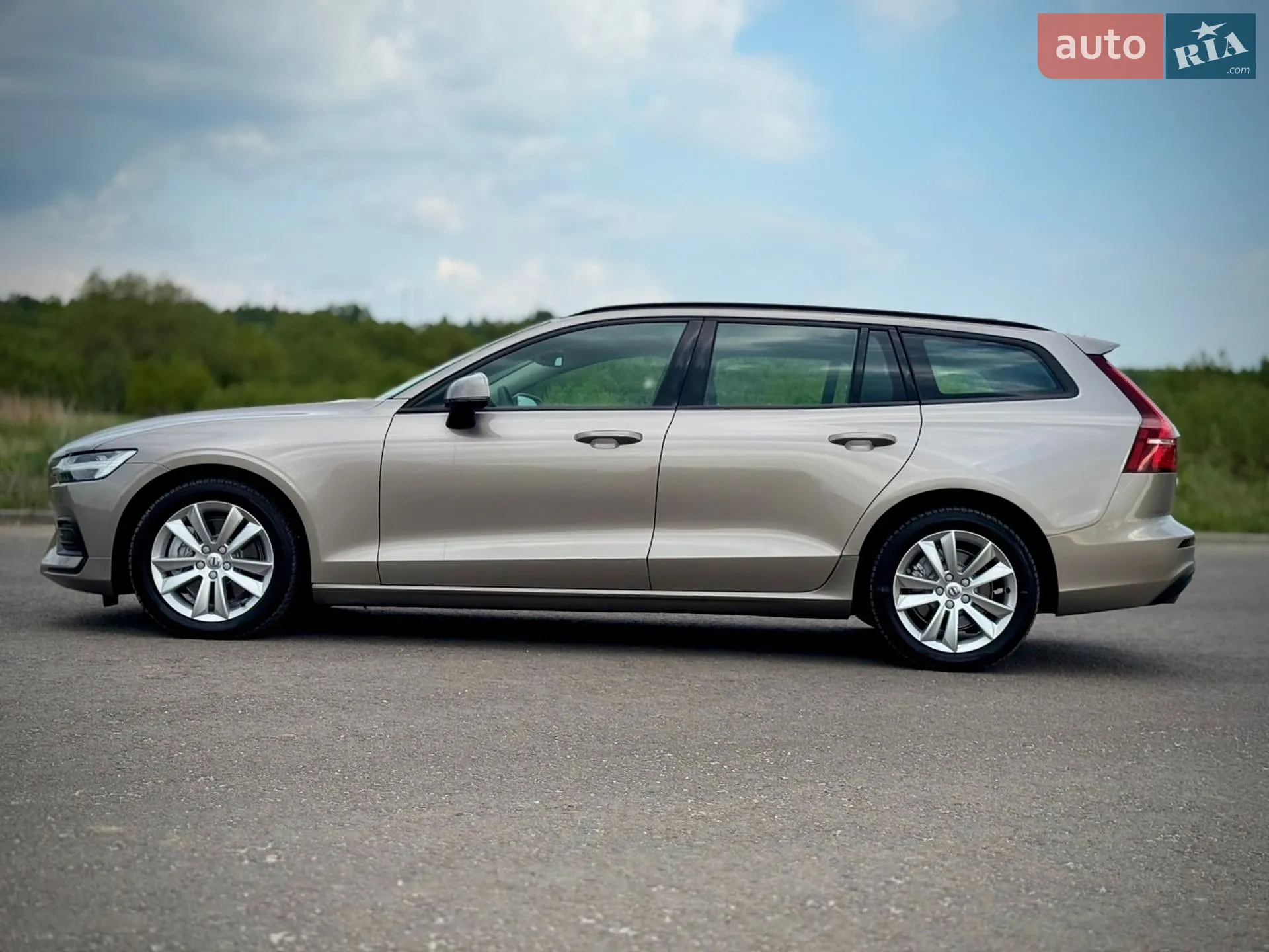 2021 Volvo V60 - мініатюра 33