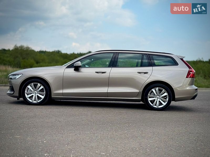 Универсал Volvo V60 2021 в Трускавце