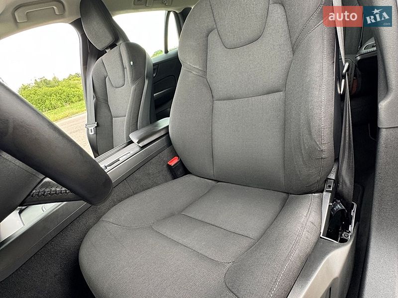 Универсал Volvo V60 2021 в Трускавце