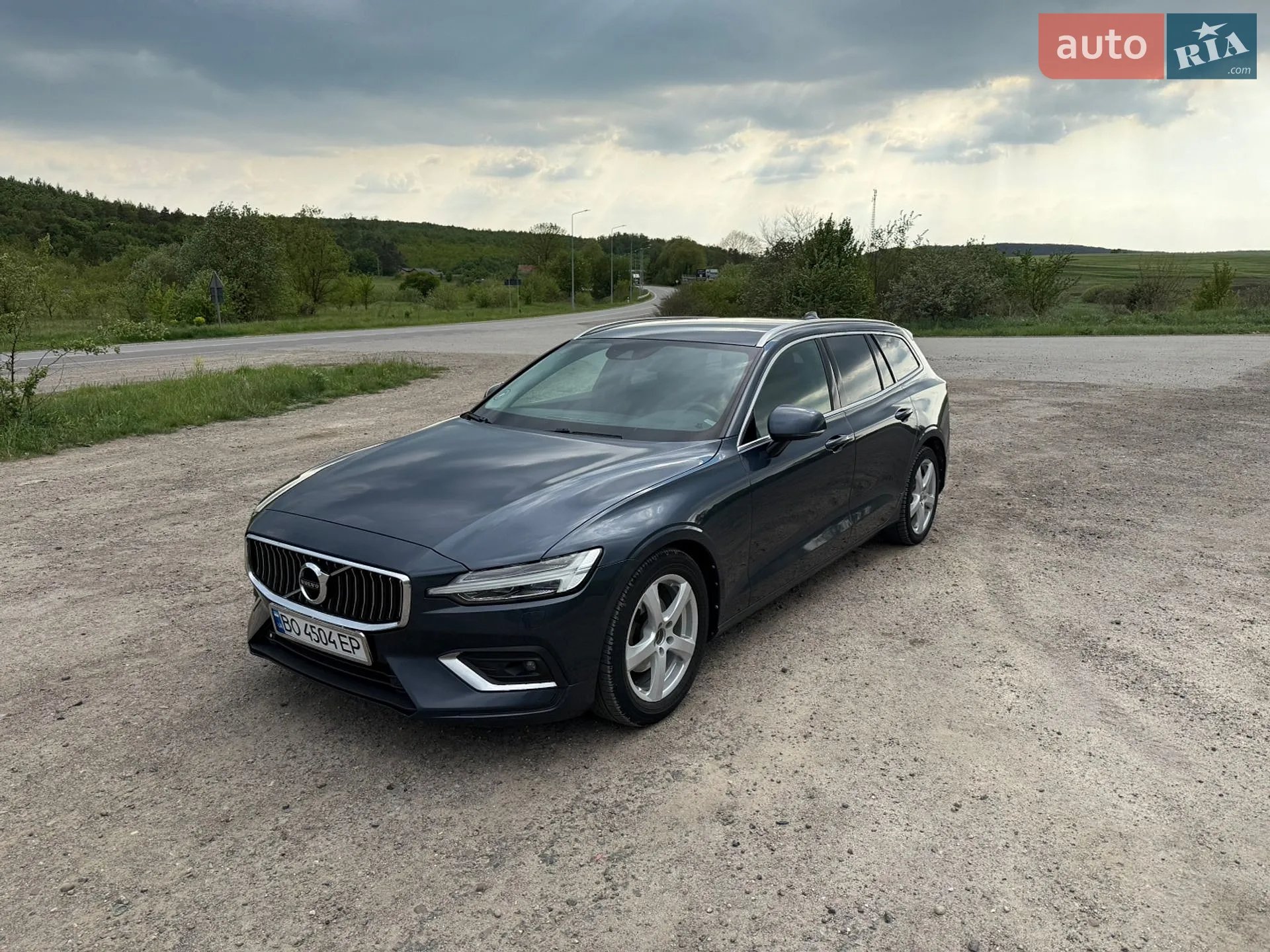 2020 Volvo V60 - фото 1
