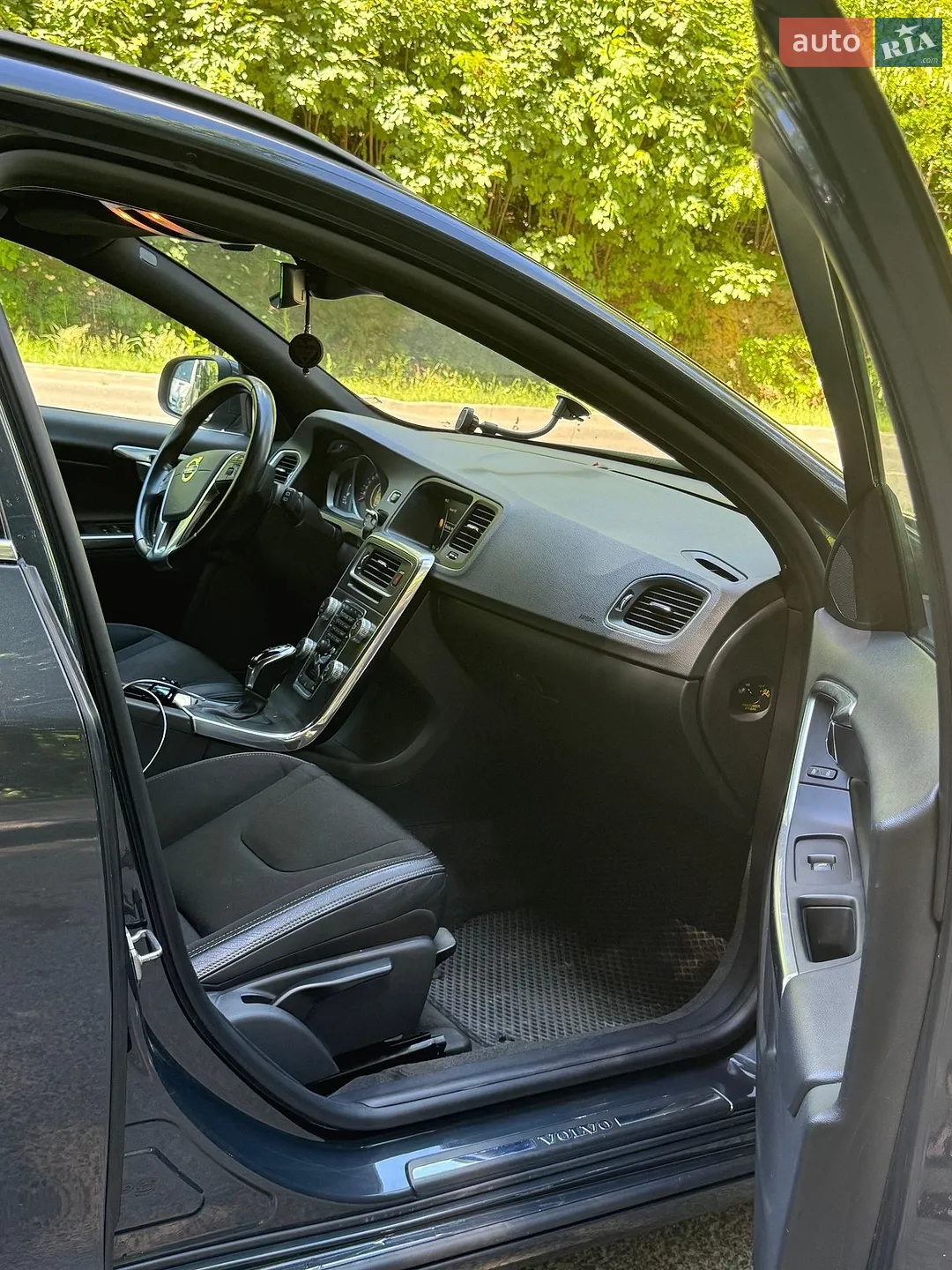 2015 Volvo V60 - мініатюра 6