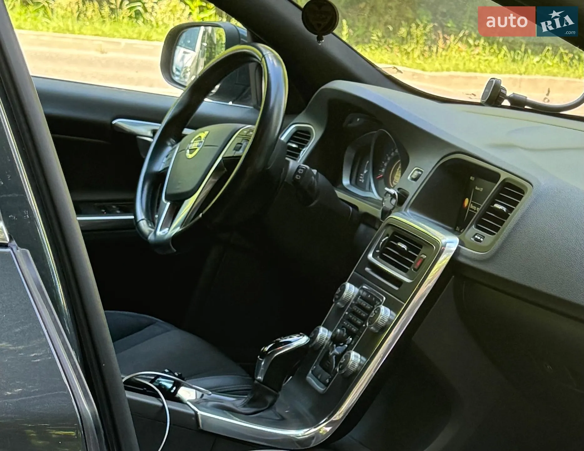 2015 Volvo V60 - мініатюра 14