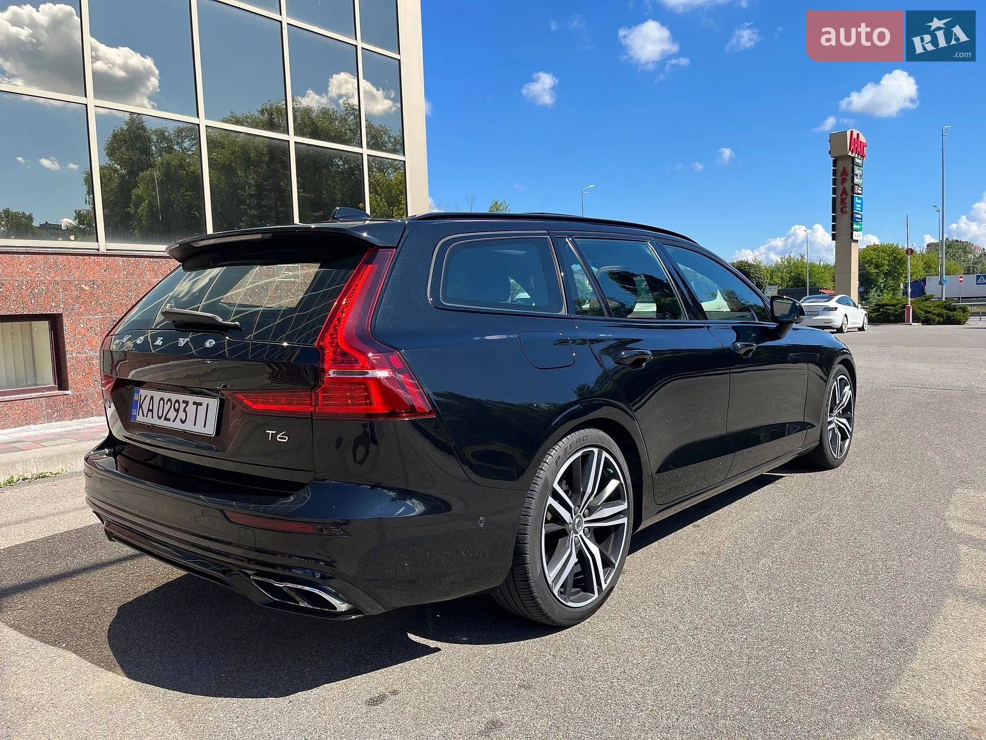 2019 Volvo V60 - мініатюра 9