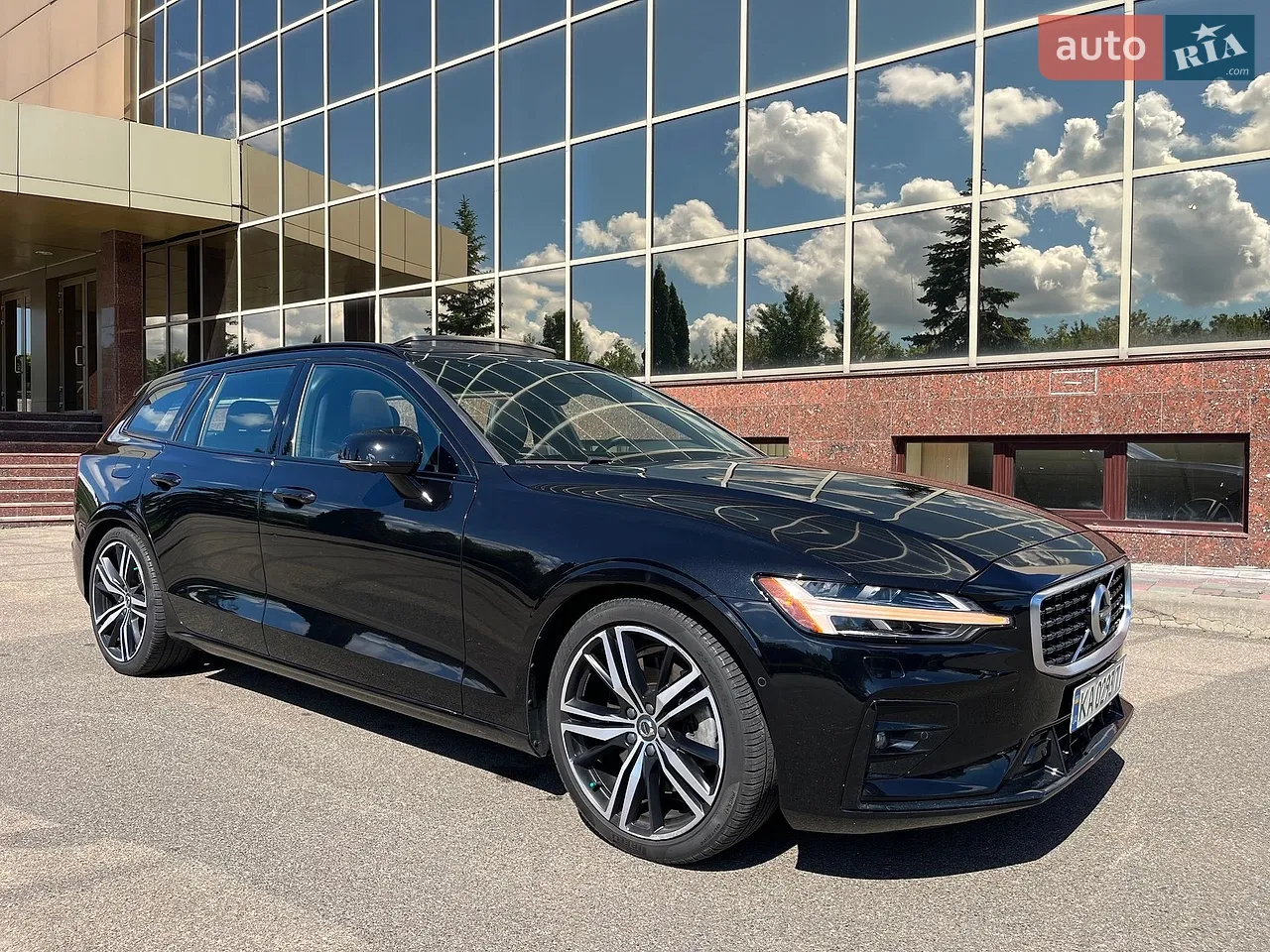 2019 Volvo V60 - мініатюра 66