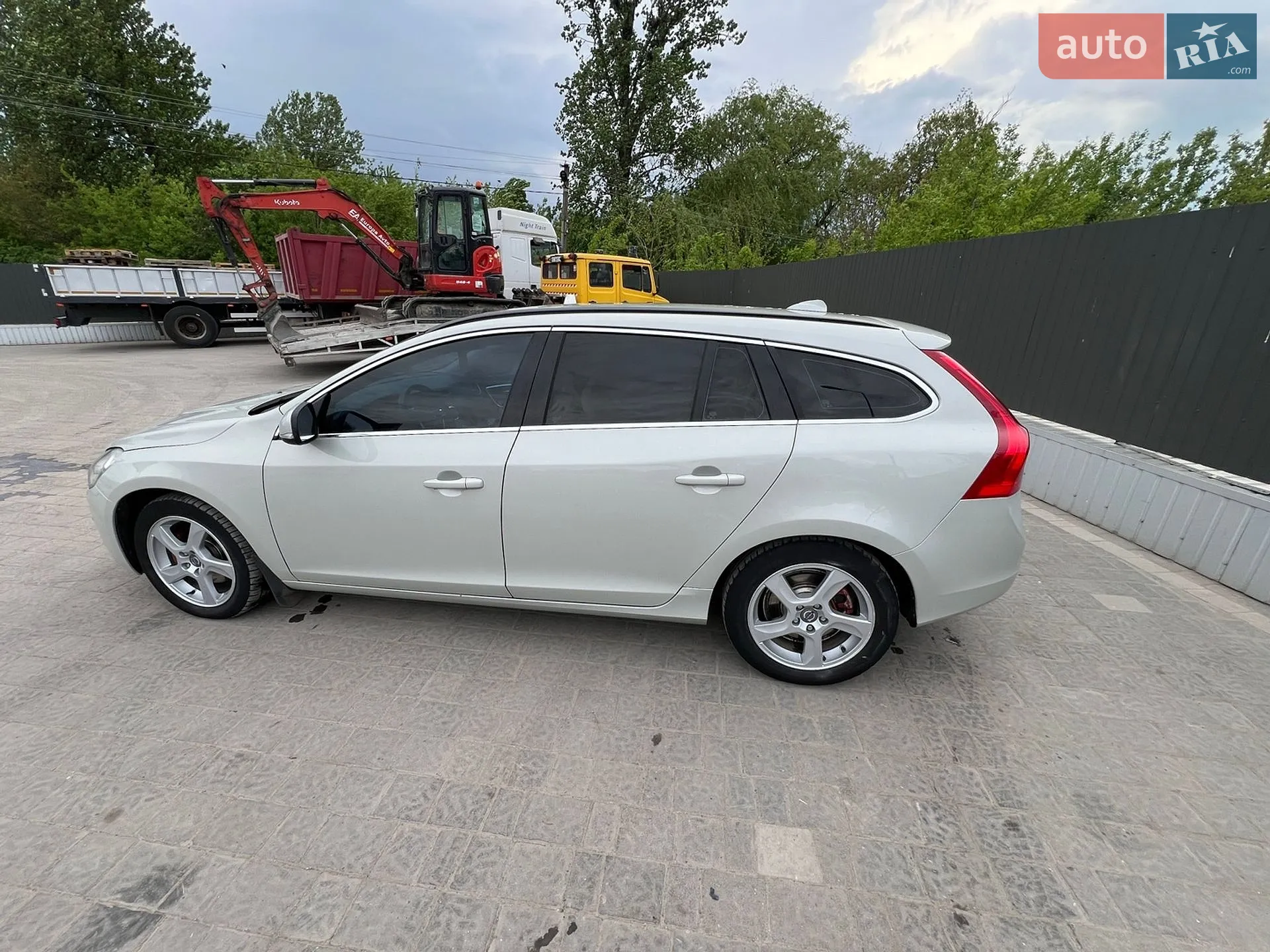 2011 Volvo V60 - мініатюра 12