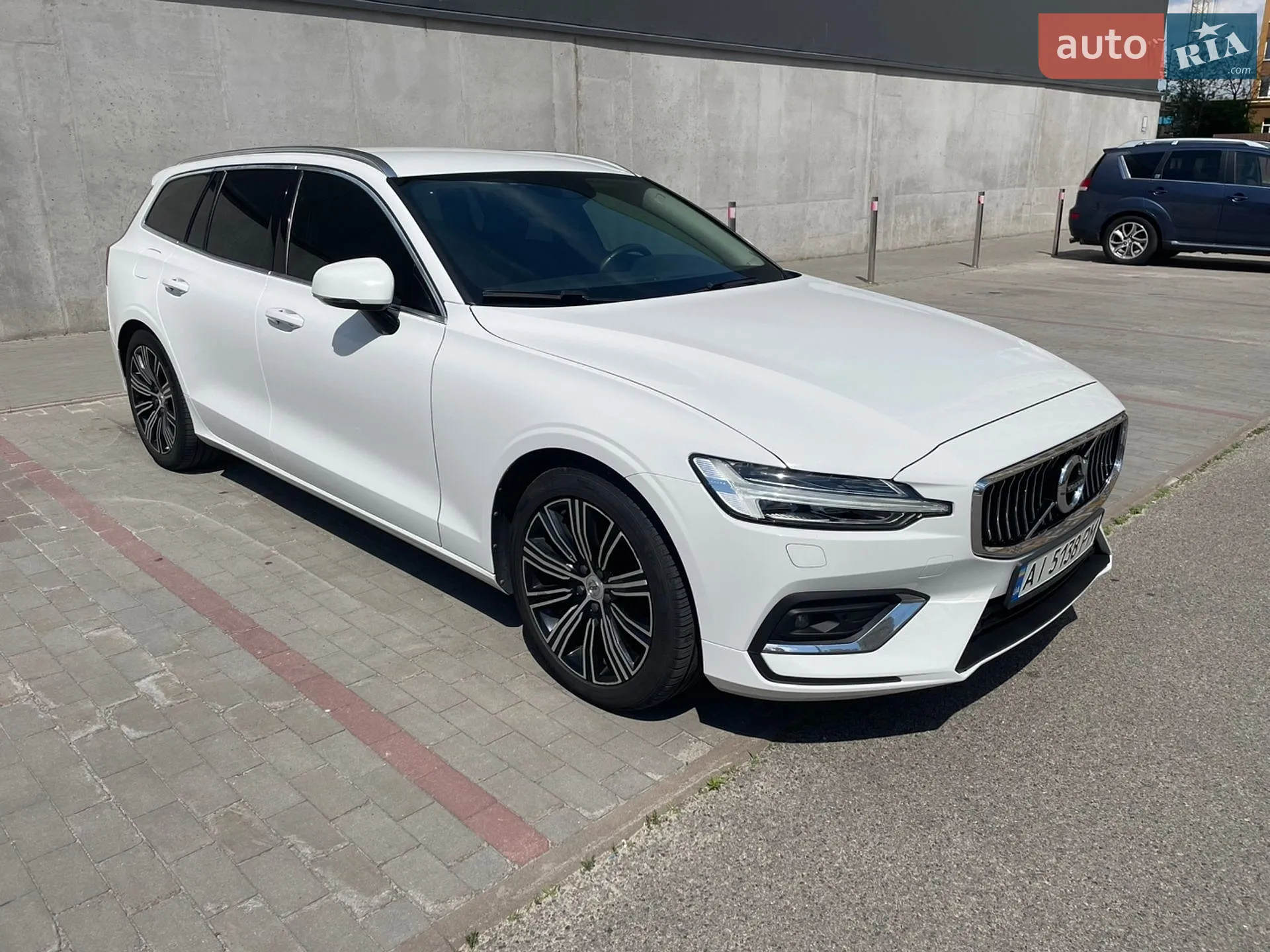 2018 Volvo V60 - мініатюра 8
