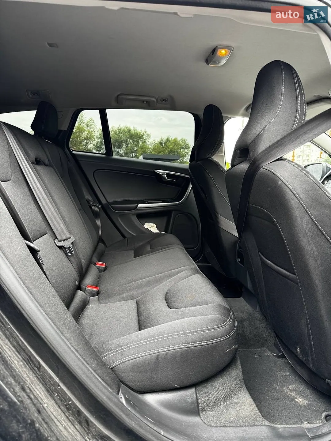 2015 Volvo V60 - мініатюра 10