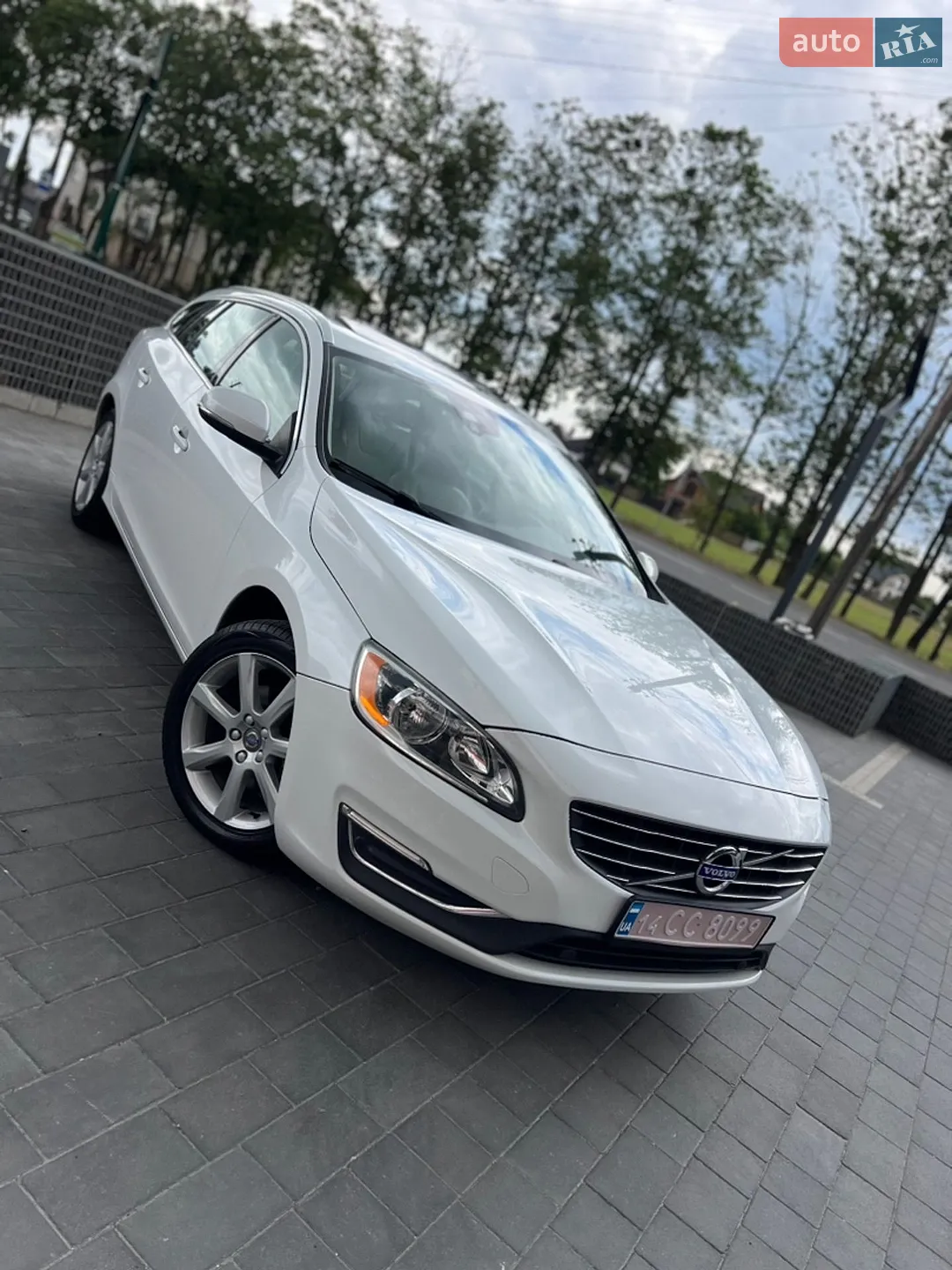 2017 Volvo V60 - мініатюра 6