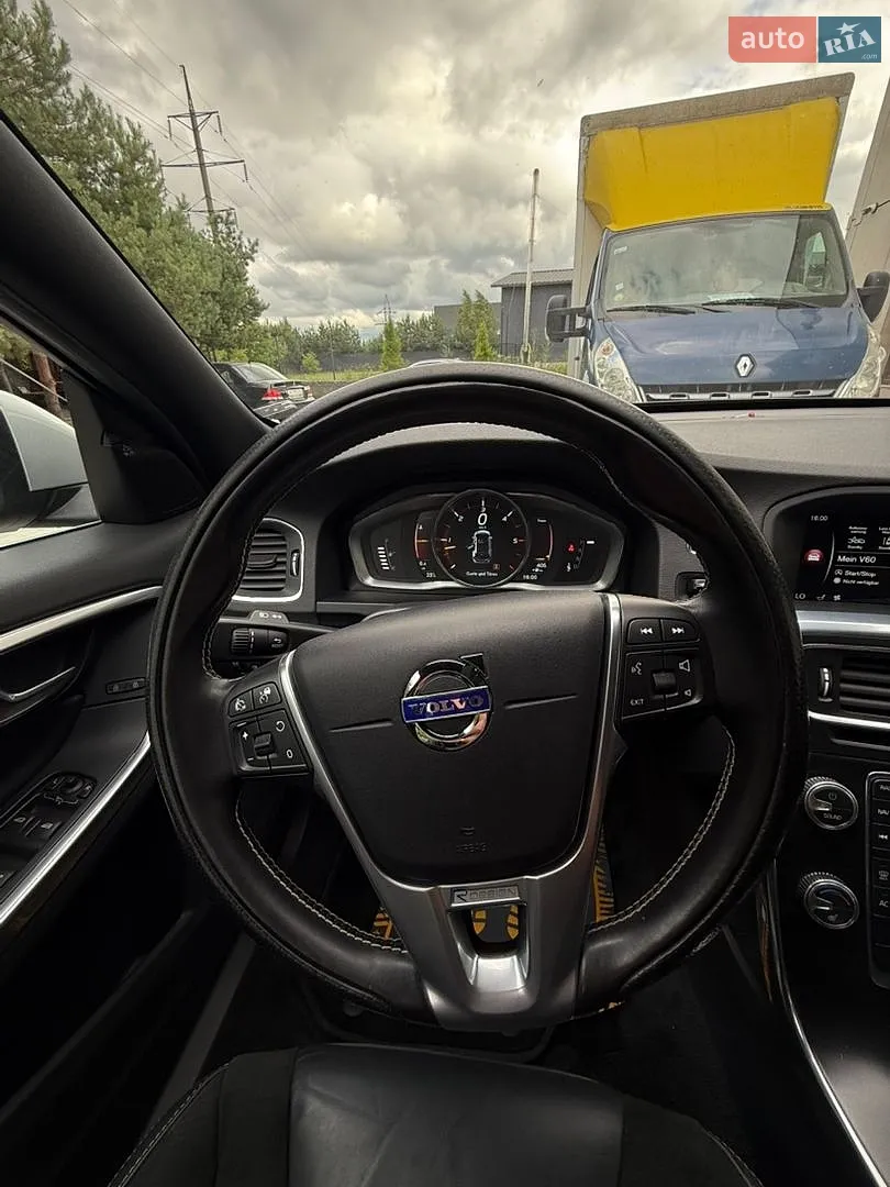 2016 Volvo V60 - мініатюра 16