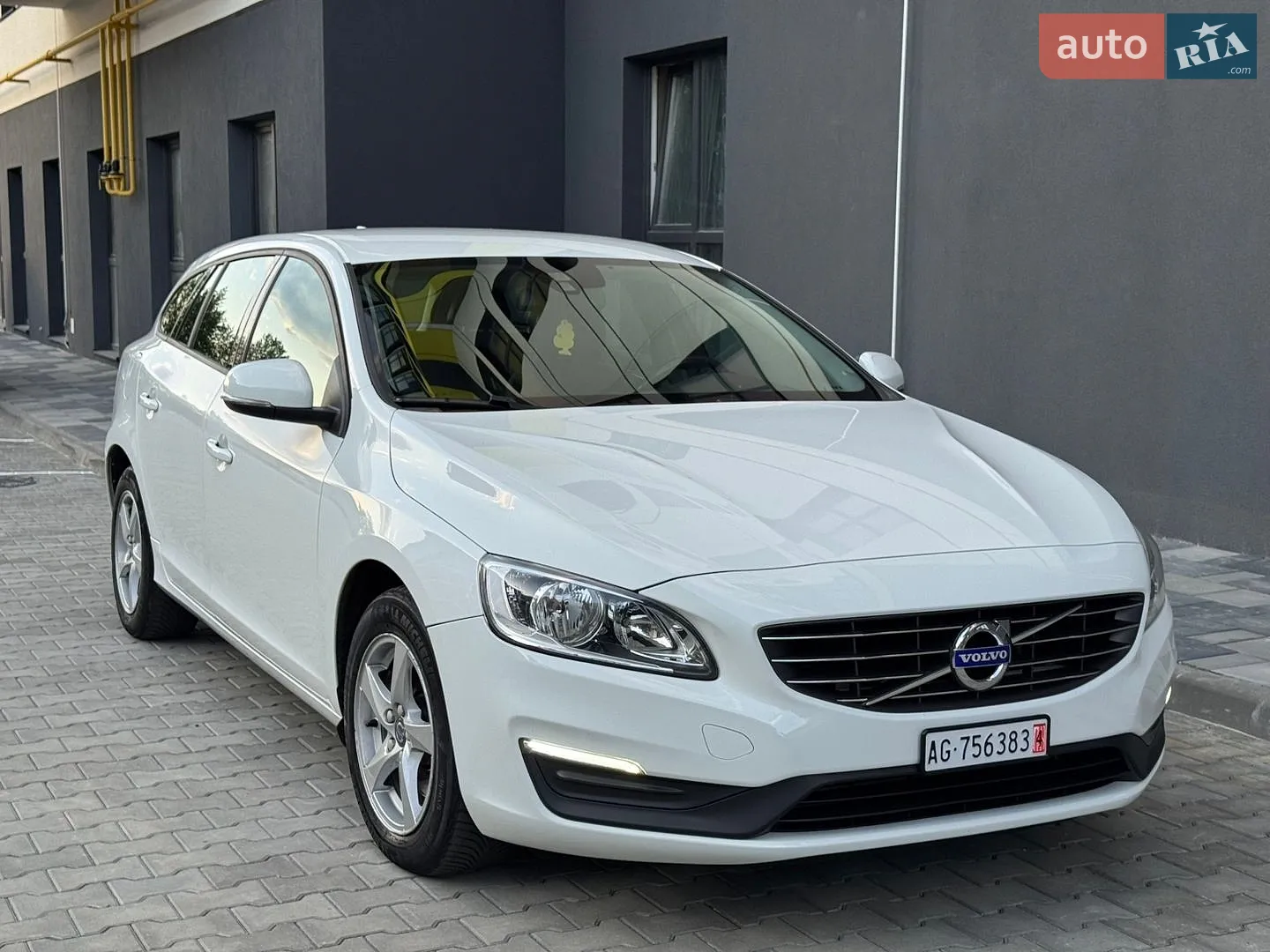 2015 Volvo V60 - мініатюра 2