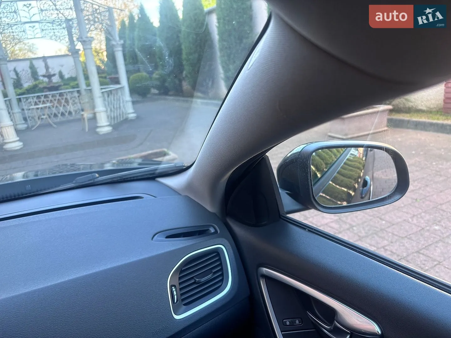 2015 Volvo V60 - мініатюра 179