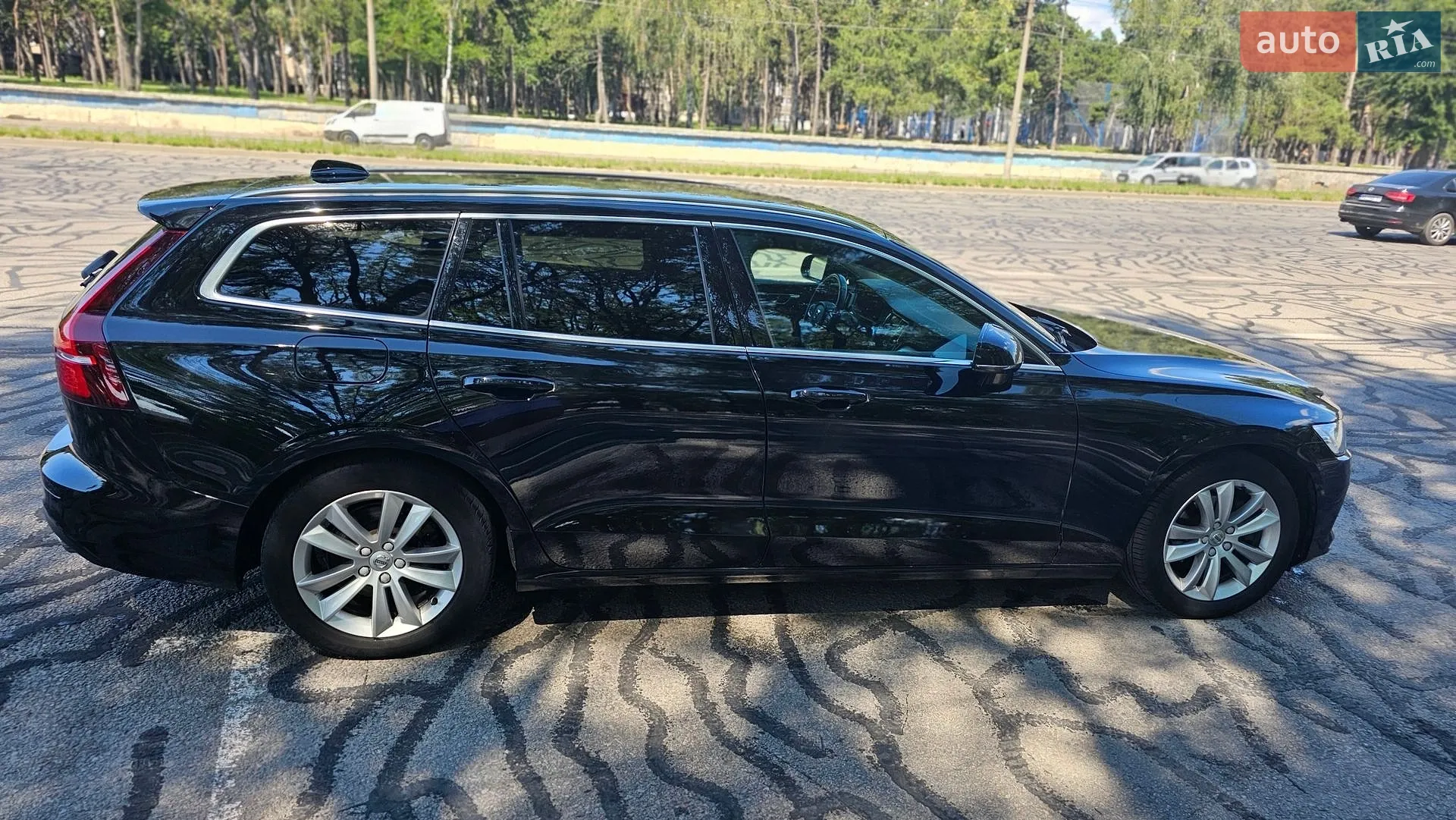 2019 Volvo V60 - мініатюра 5