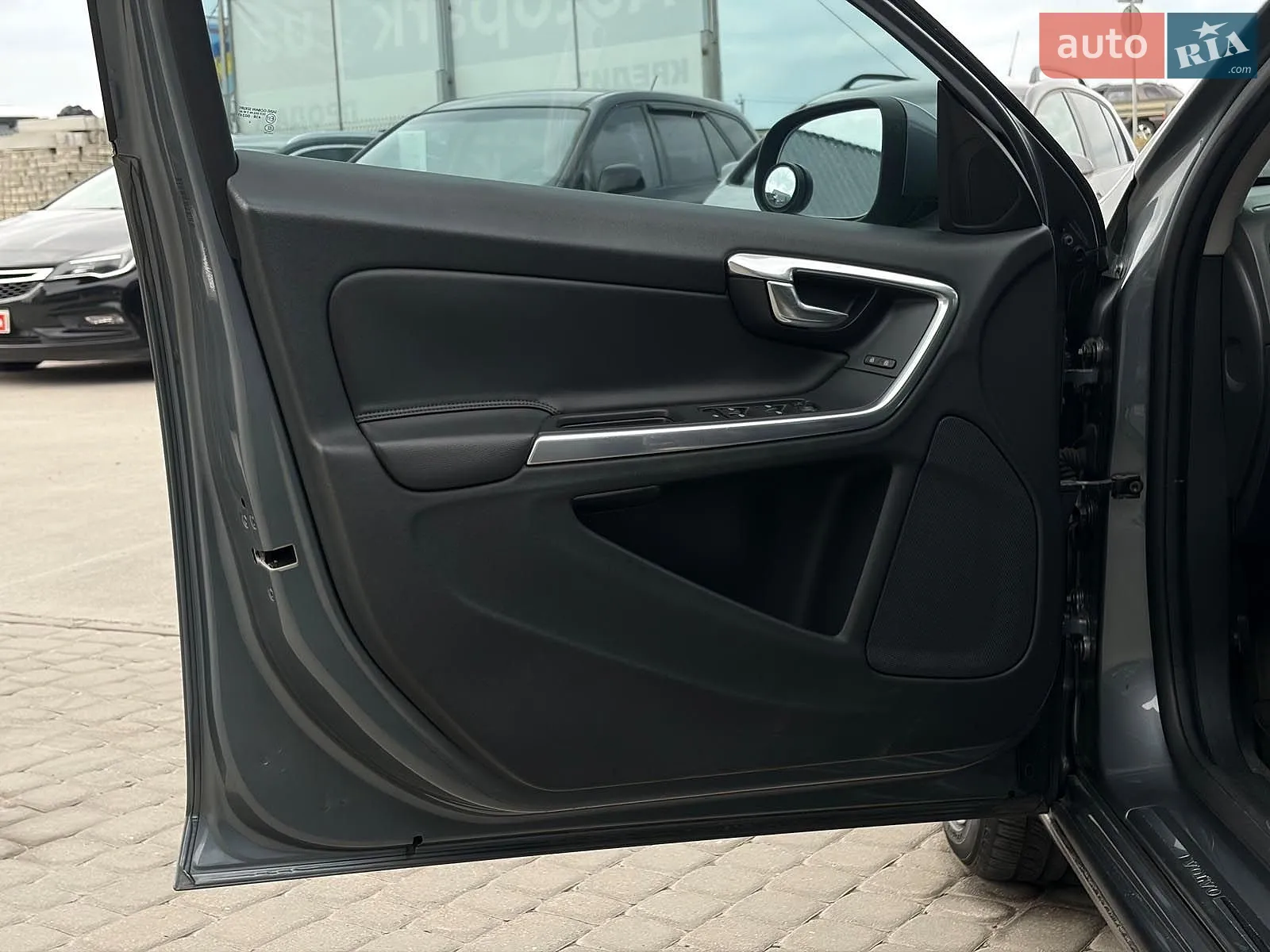 2015 Volvo V60 - мініатюра 16