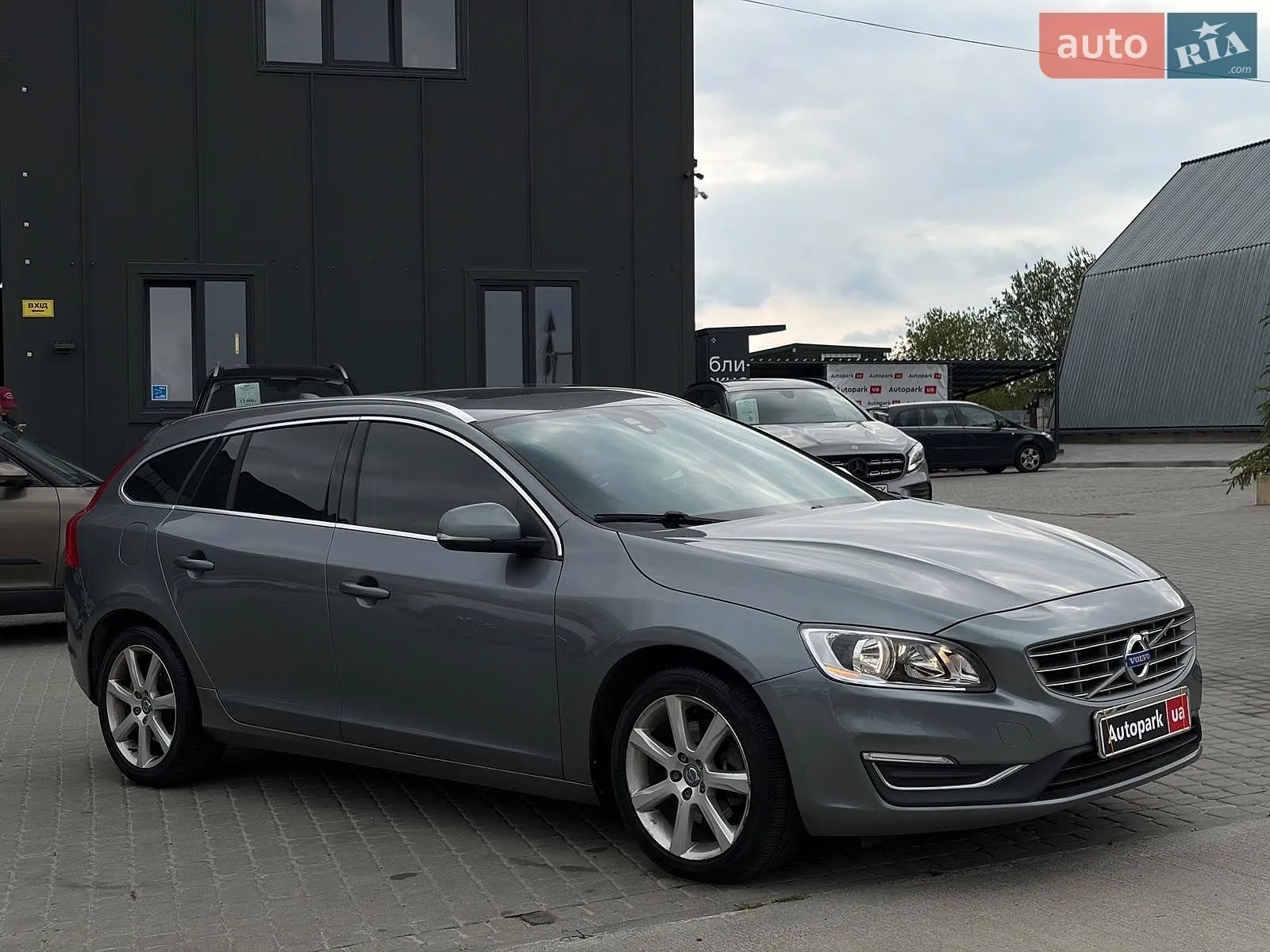 2015 Volvo V60 - мініатюра 4