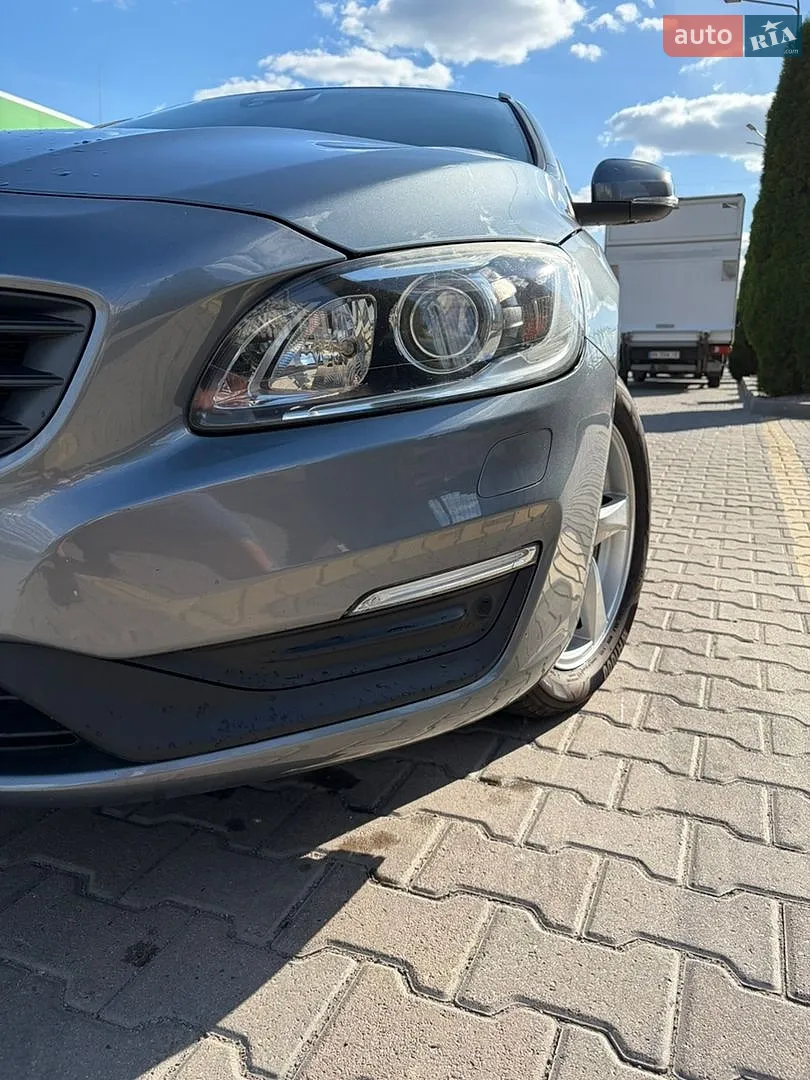 2016 Volvo V60 - мініатюра 2