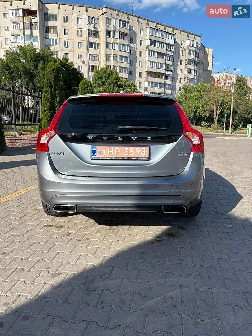 2016 Volvo V60 - мініатюра 10