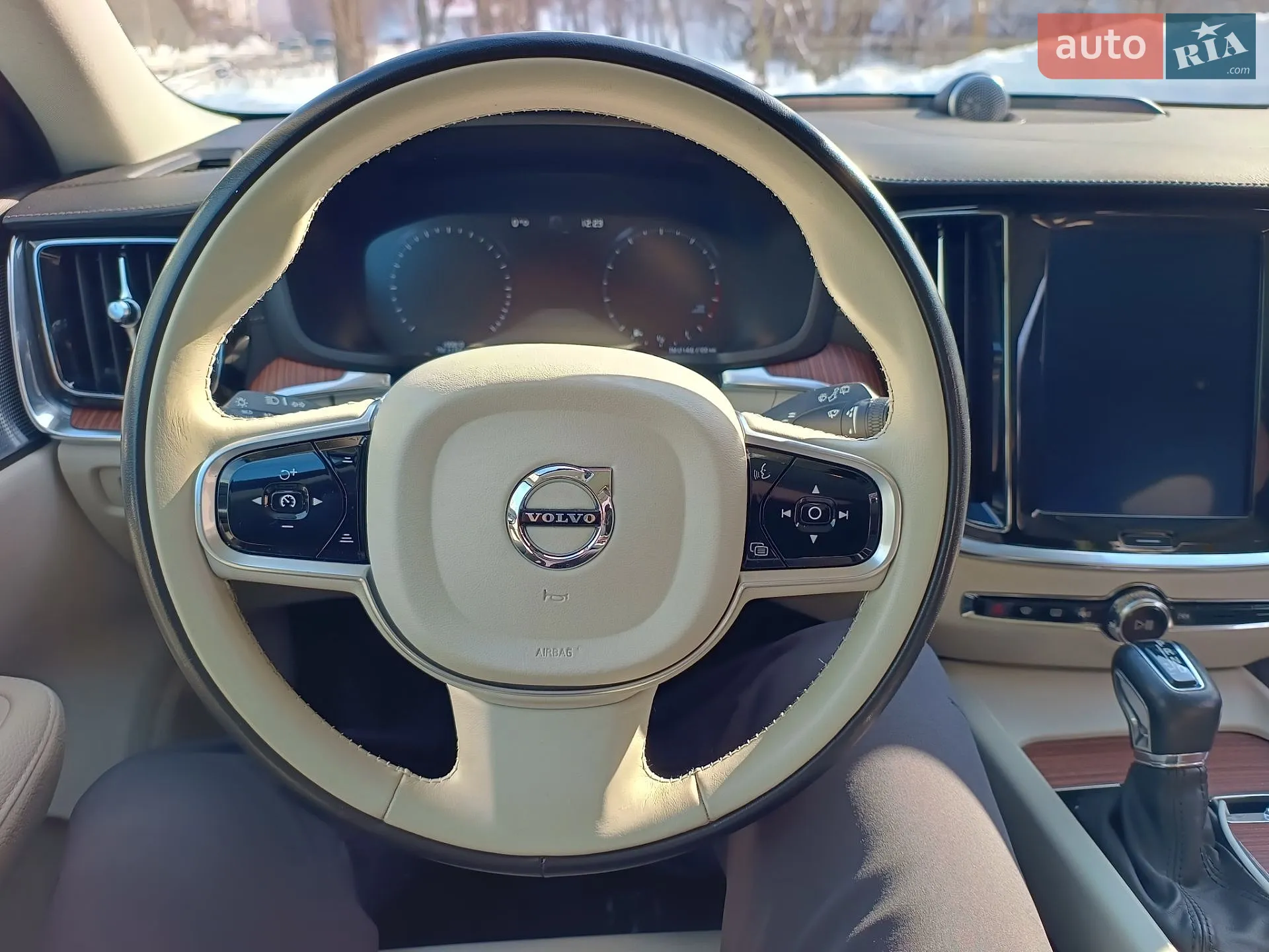 2019 Volvo V60 - мініатюра 10