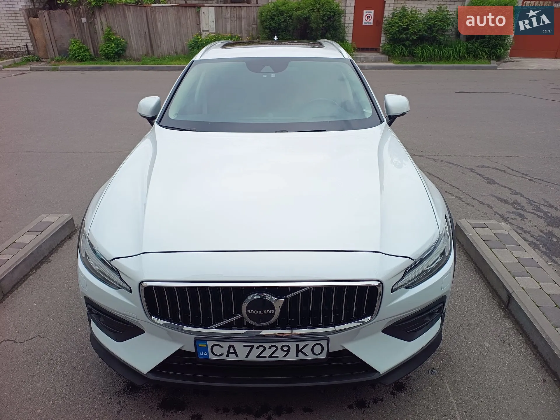 2019 Volvo V60 - мініатюра 4
