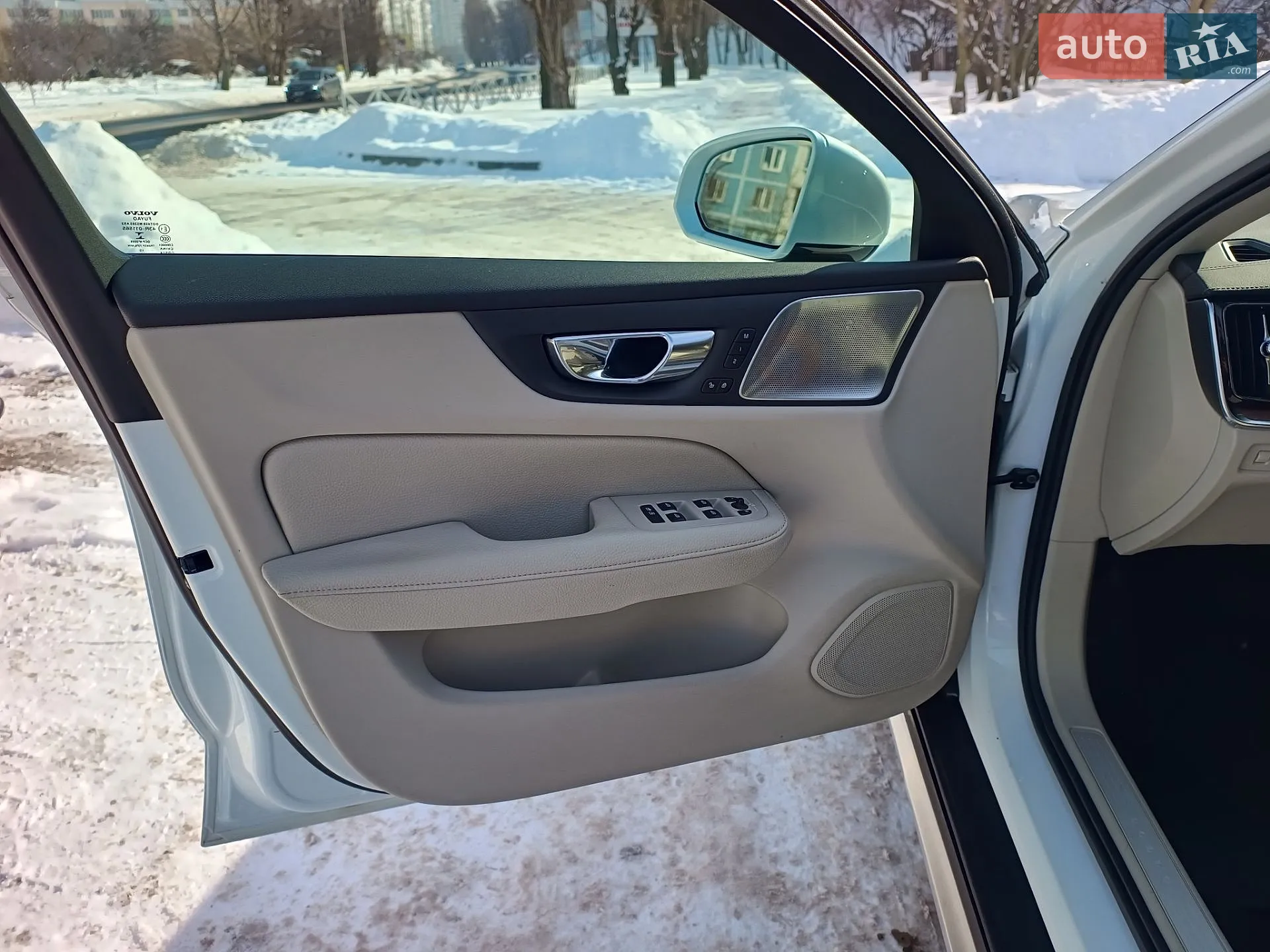 2019 Volvo V60 - мініатюра 28