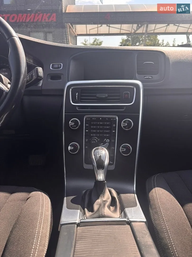 2015 Volvo V60 - мініатюра 23