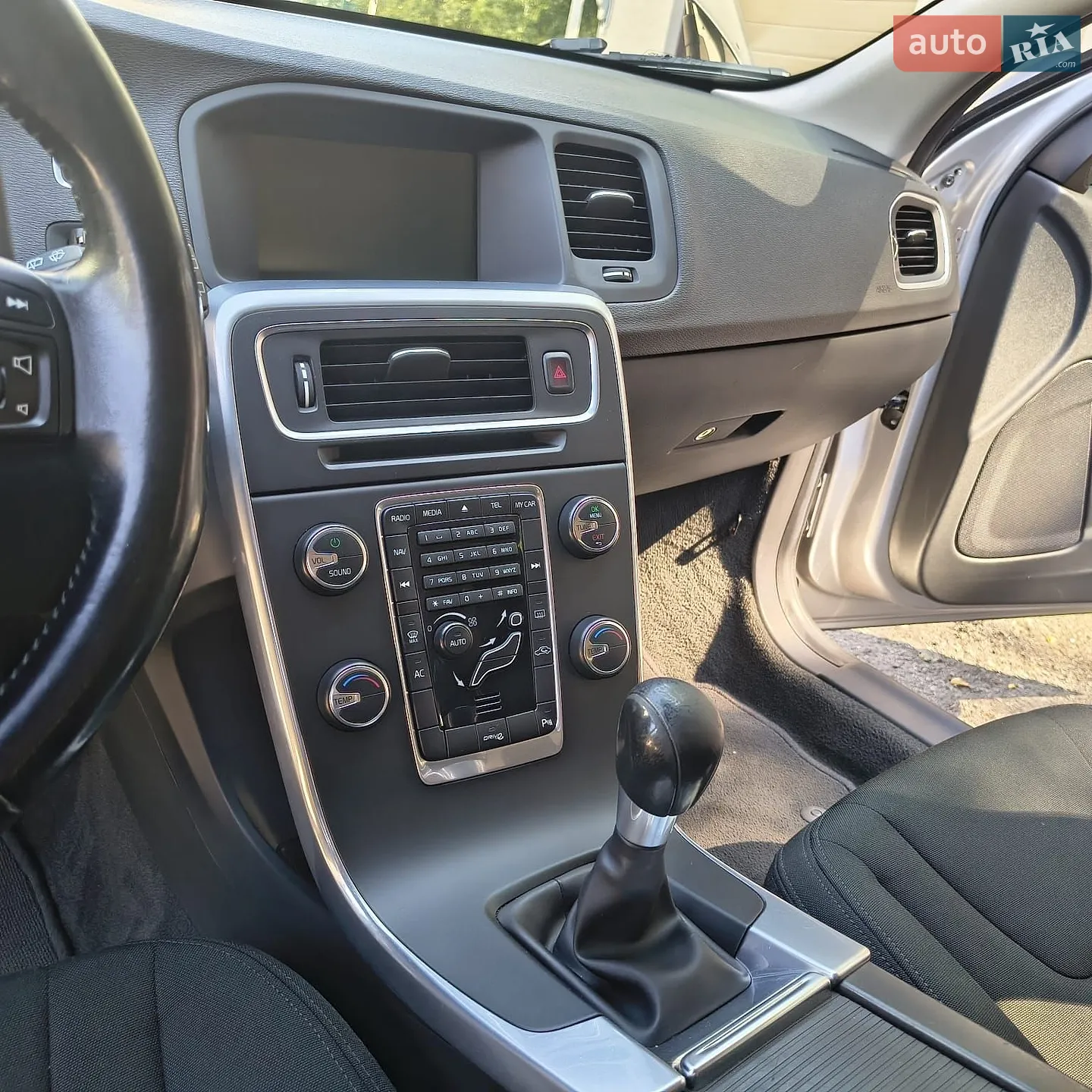 2011 Volvo V60 - мініатюра 8