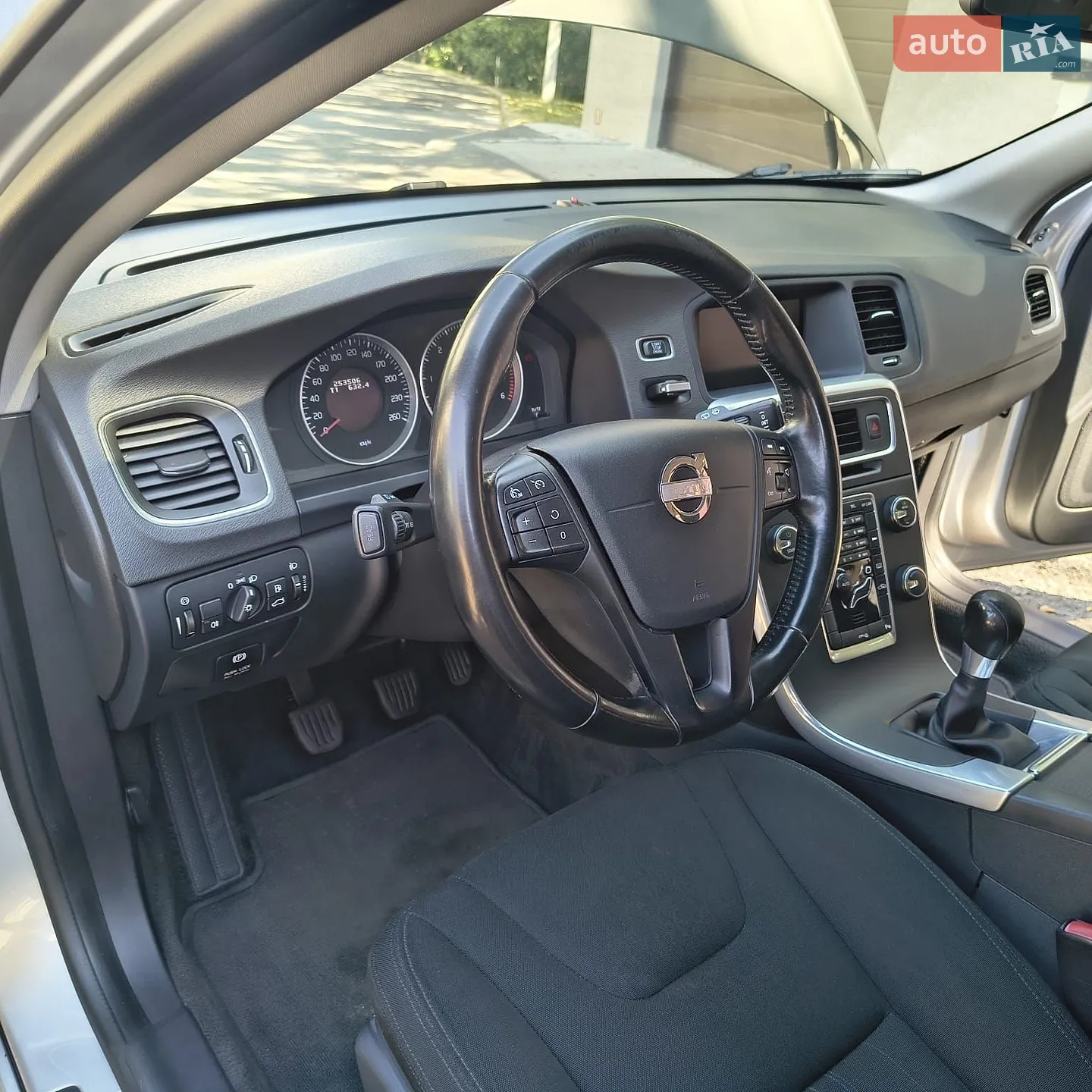 2011 Volvo V60 - мініатюра 7