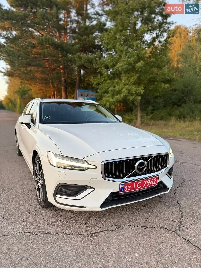 2019 Volvo V60 - мініатюра 8