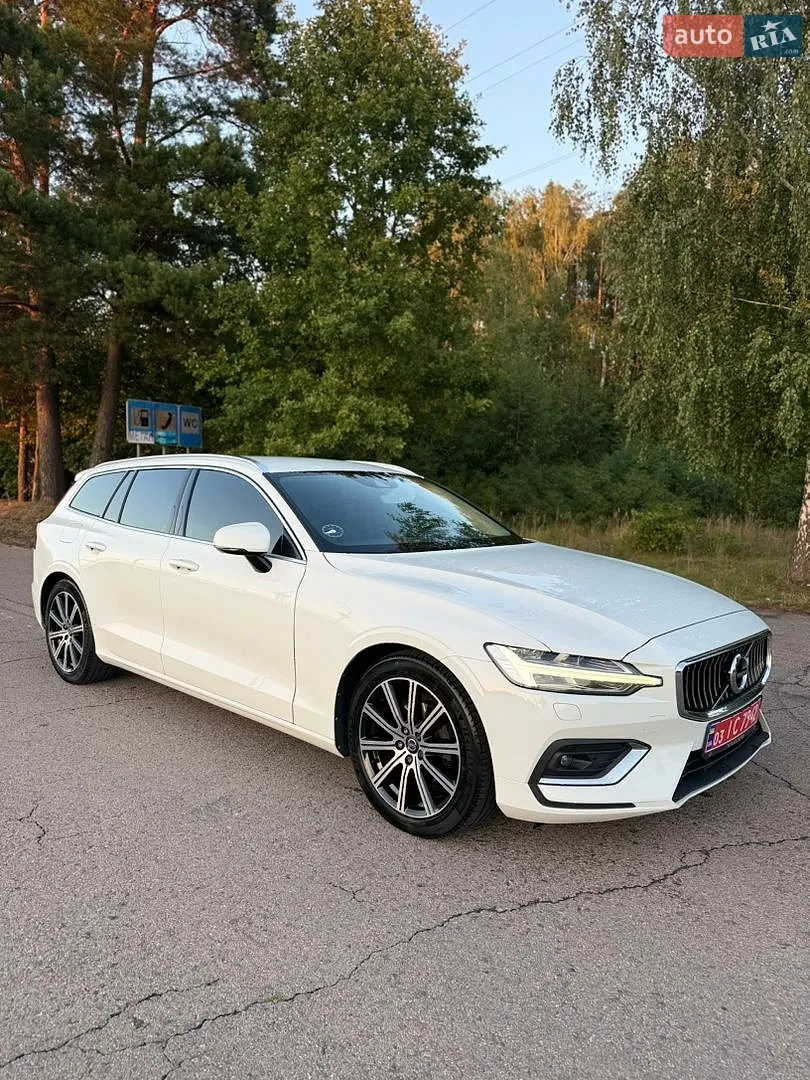 2019 Volvo V60 - мініатюра 12