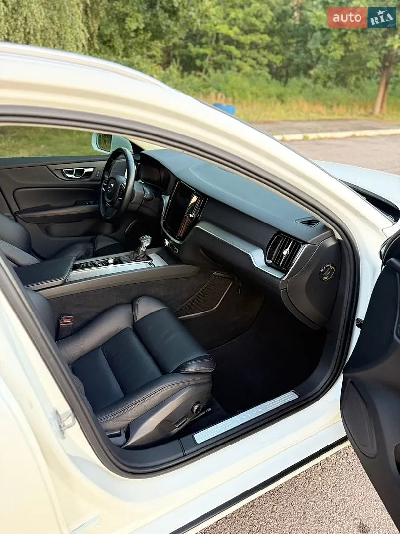 2019 Volvo V60 - мініатюра 43